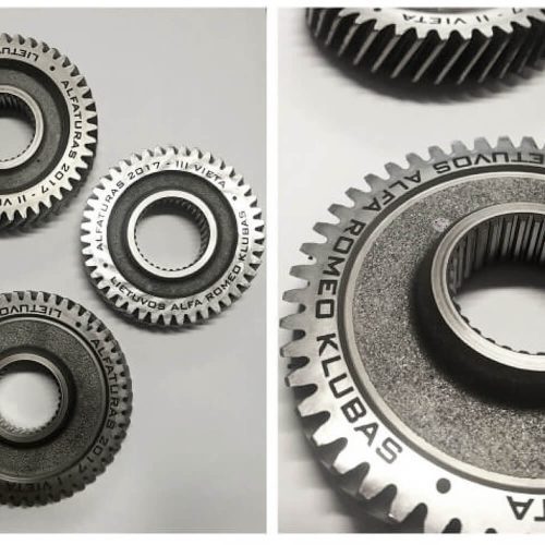 Krumpliaračių formos metaliniai Alfa Romeo klubo apdovanojimai su užrašu