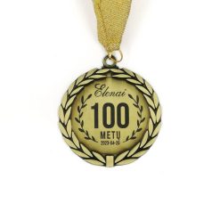 Aukso spalvos 100 metų jubiliejaus medalis su laurų vainiku ir juostele