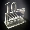 Skaidri 10 metų įmonės jubiliejaus statulėlė su Nimetus logotipu