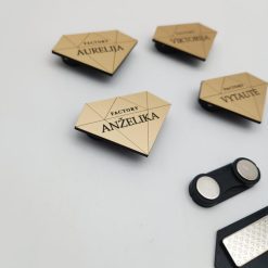 Deimanto formos vardo kortelės ir magnetinis laikiklis