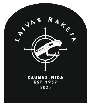 Laivo Raketa lentelės maketas su laivo simboliu ir Kaunas–Nida užrašu
