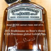 Personalizuotas graviruotas butelis bosui