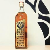 Butelis su personalizuota etikete