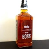 Viskio butelis su graviūra bosui